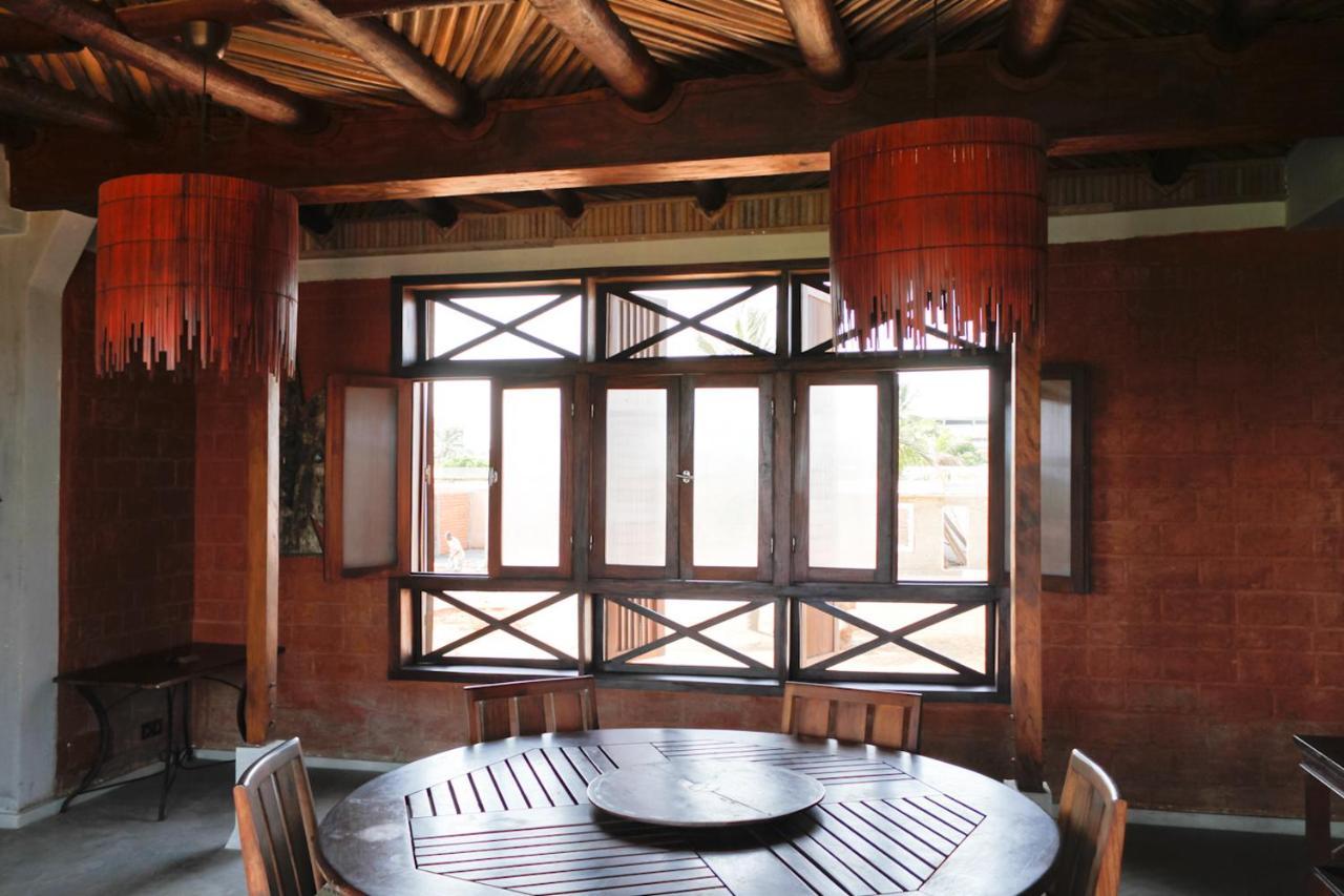 La Maison Bleue Lome Bagian luar foto