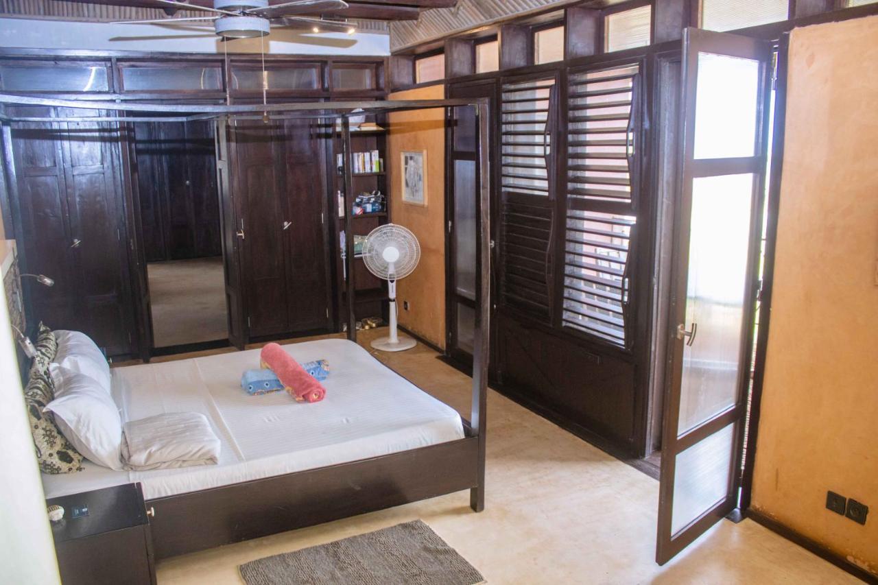 La Maison Bleue Lome Bagian luar foto