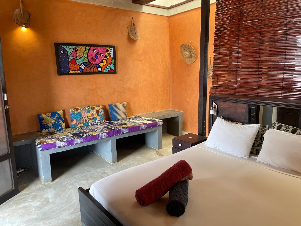 La Maison Bleue Lome Bagian luar foto