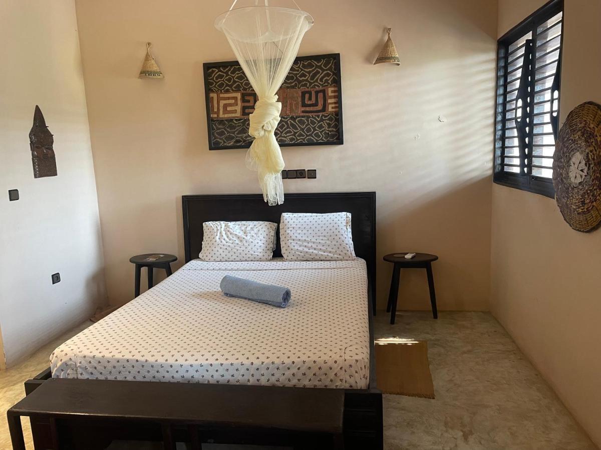 La Maison Bleue Lome Bagian luar foto