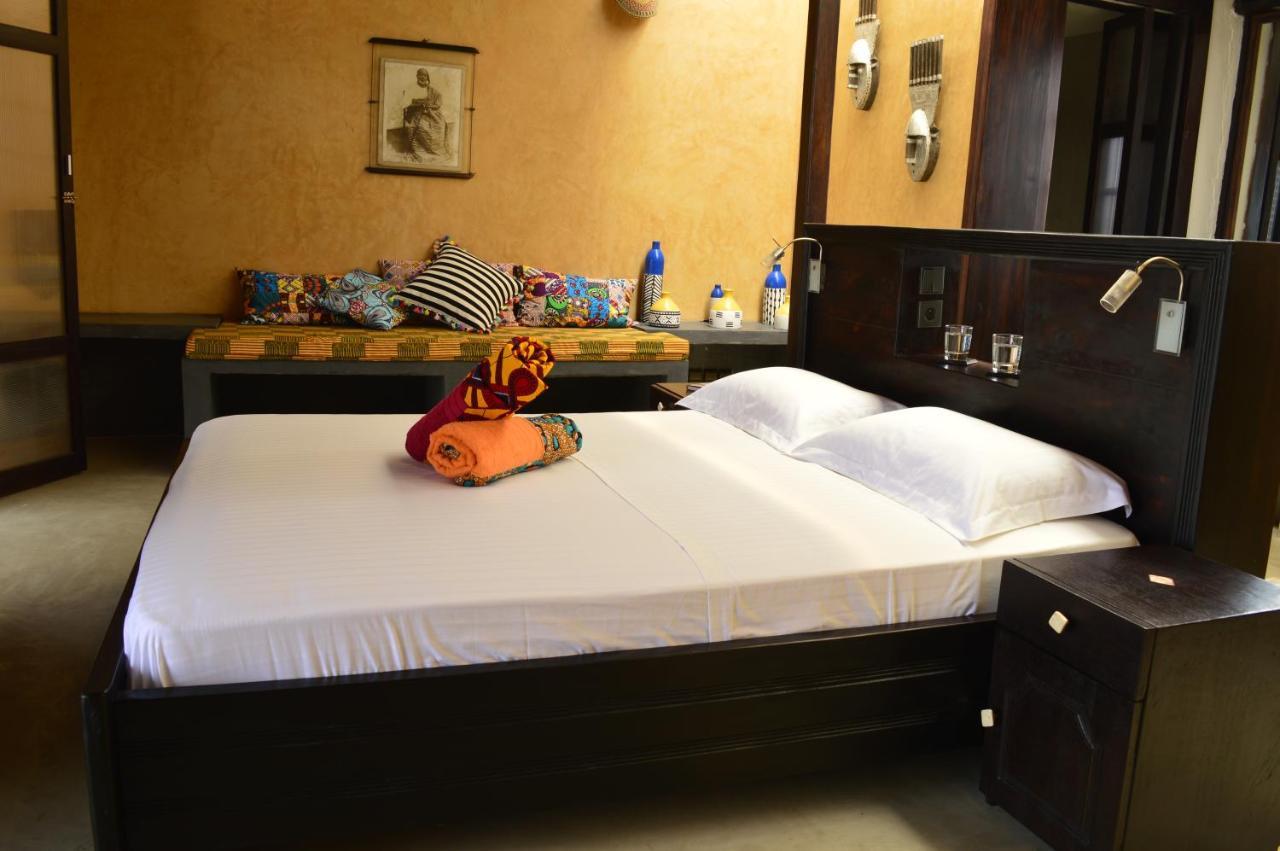 La Maison Bleue Lome Bagian luar foto