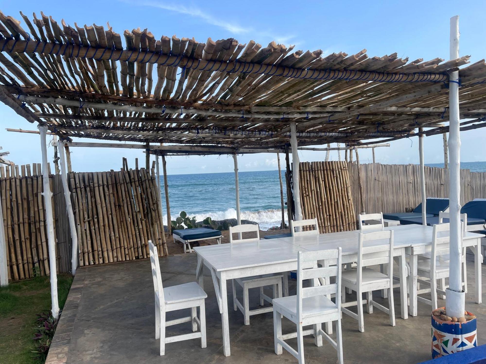 La Maison Bleue Lome Bagian luar foto